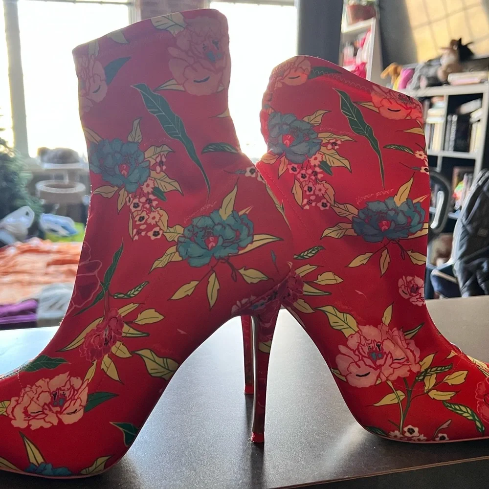 Aldo red floral boots - Picture 15 of 15